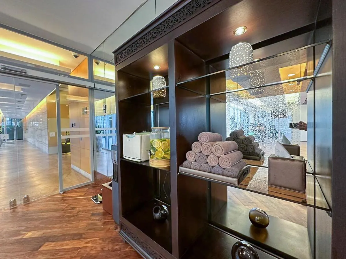 Emaar Residence Fashion Avenue Dubai